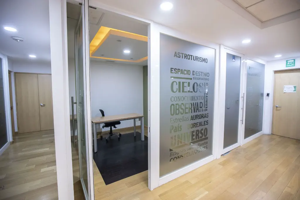 250703 MP PISO 2 EN RENTA ( OFICINA B ).webp