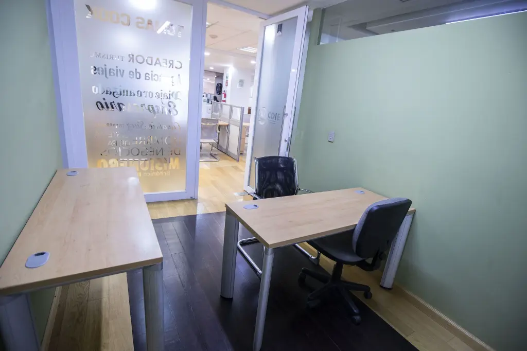 250703 MP PISO 2 EN RENTA ( OFICINA D)_1.webp