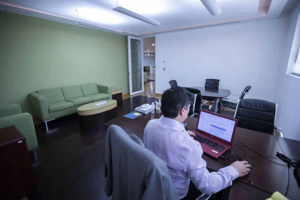 250703 MP PISO 2 EN RENTA ( OFICINA  H)_1.webp