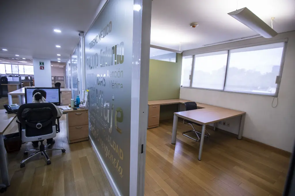 250703 MP PISO 2 EN RENTA ( OFICINA I ).webp